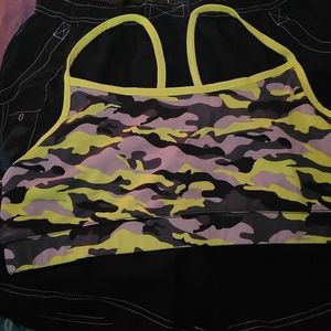 Activewear-shorts and sport bra